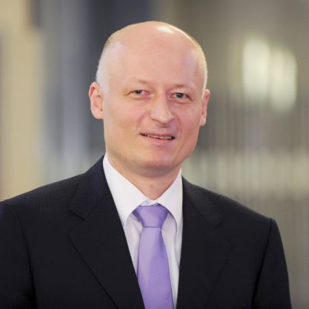 "Prof. Dr. Peter Stebel"
