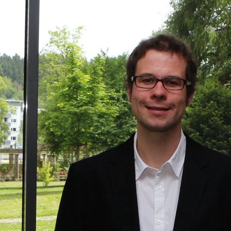 "Prof. Dr. Sebastian Klus"